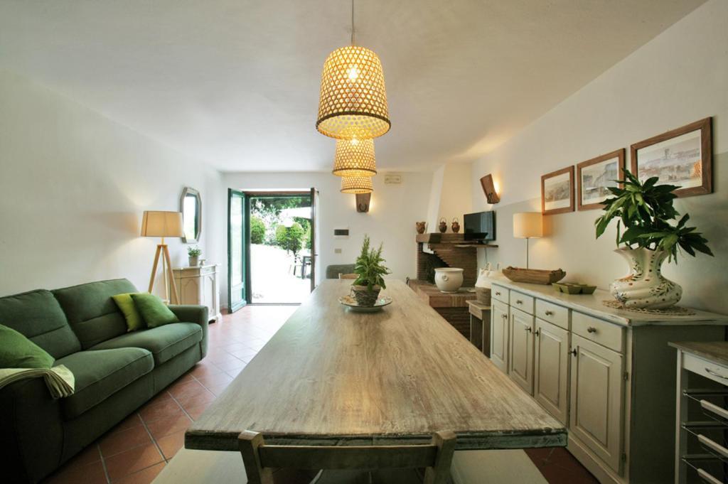 Agriturismo Casale Le Crete Акуапенденте Екстериор снимка
