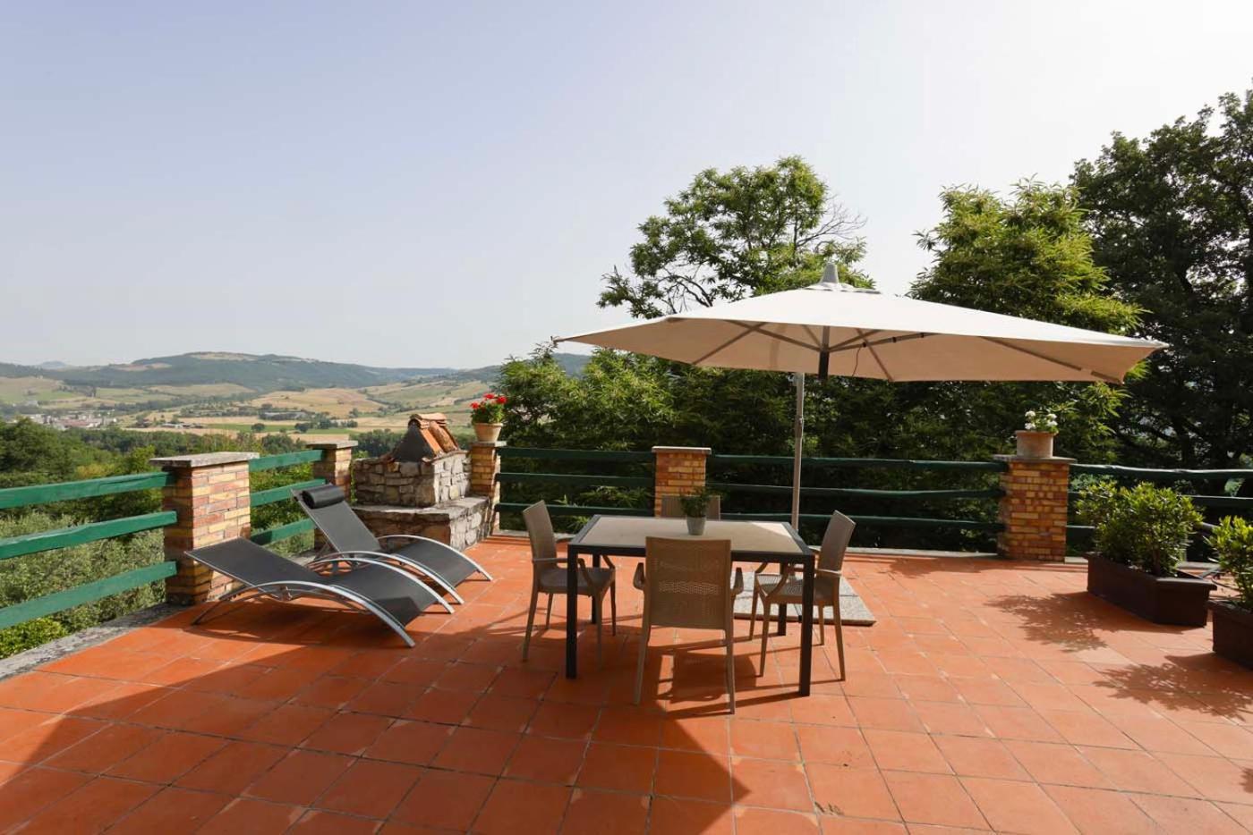 Agriturismo Casale Le Crete Акуапенденте Екстериор снимка
